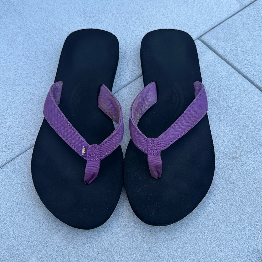 Women’s size 7 Rainbow sandals